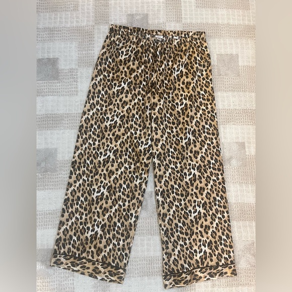 Victoria's Secret Pants - Vintage Victoria’s Secret Leopard Print Pants size Large